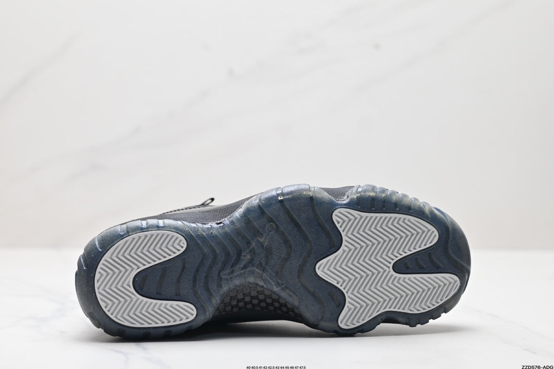 Nike Air Jordan 11 Retro High-Top Sneakers – All Black